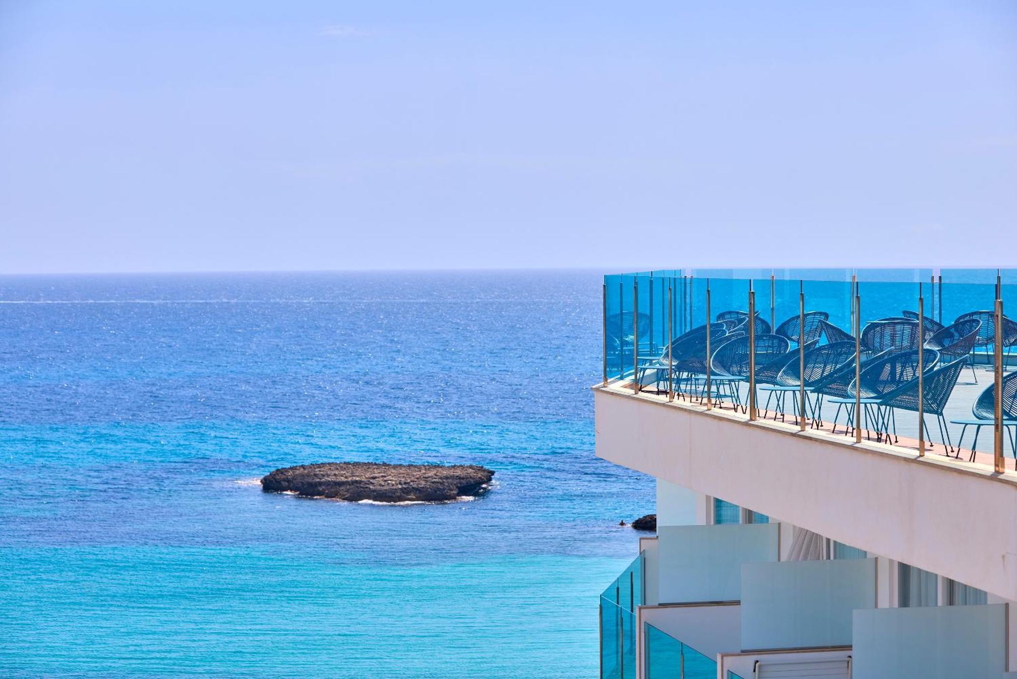 Universal Hotel Perla S'Illot  Exterior photo