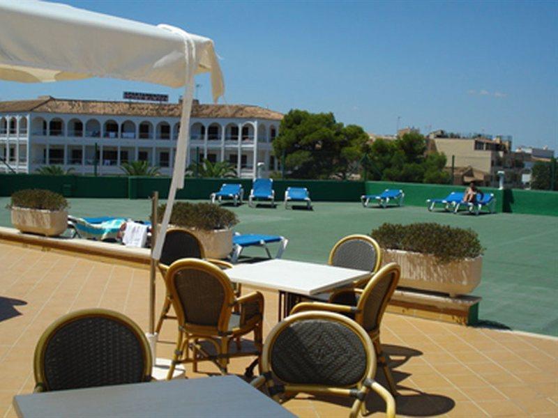 Universal Hotel Perla S'Illot  Exterior photo