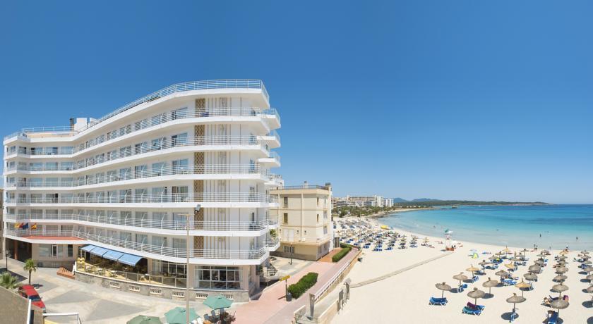 Universal Hotel Perla S'Illot  Exterior photo